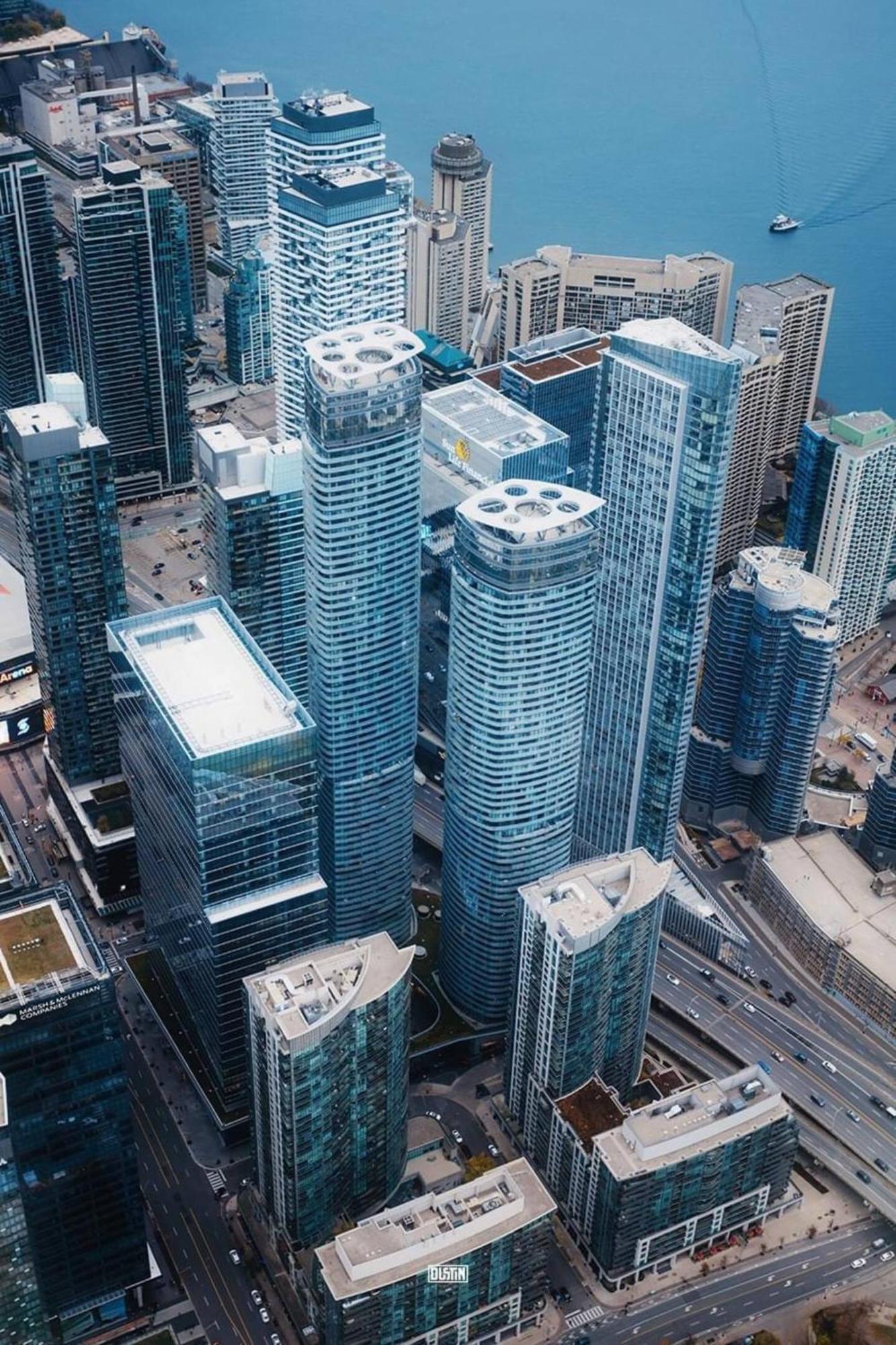 Grand Royal Suites Toronto Exteriör bild