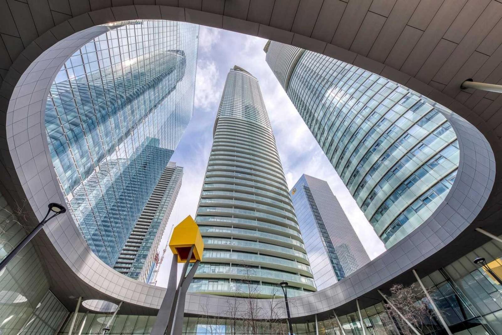 Grand Royal Suites Toronto Exteriör bild
