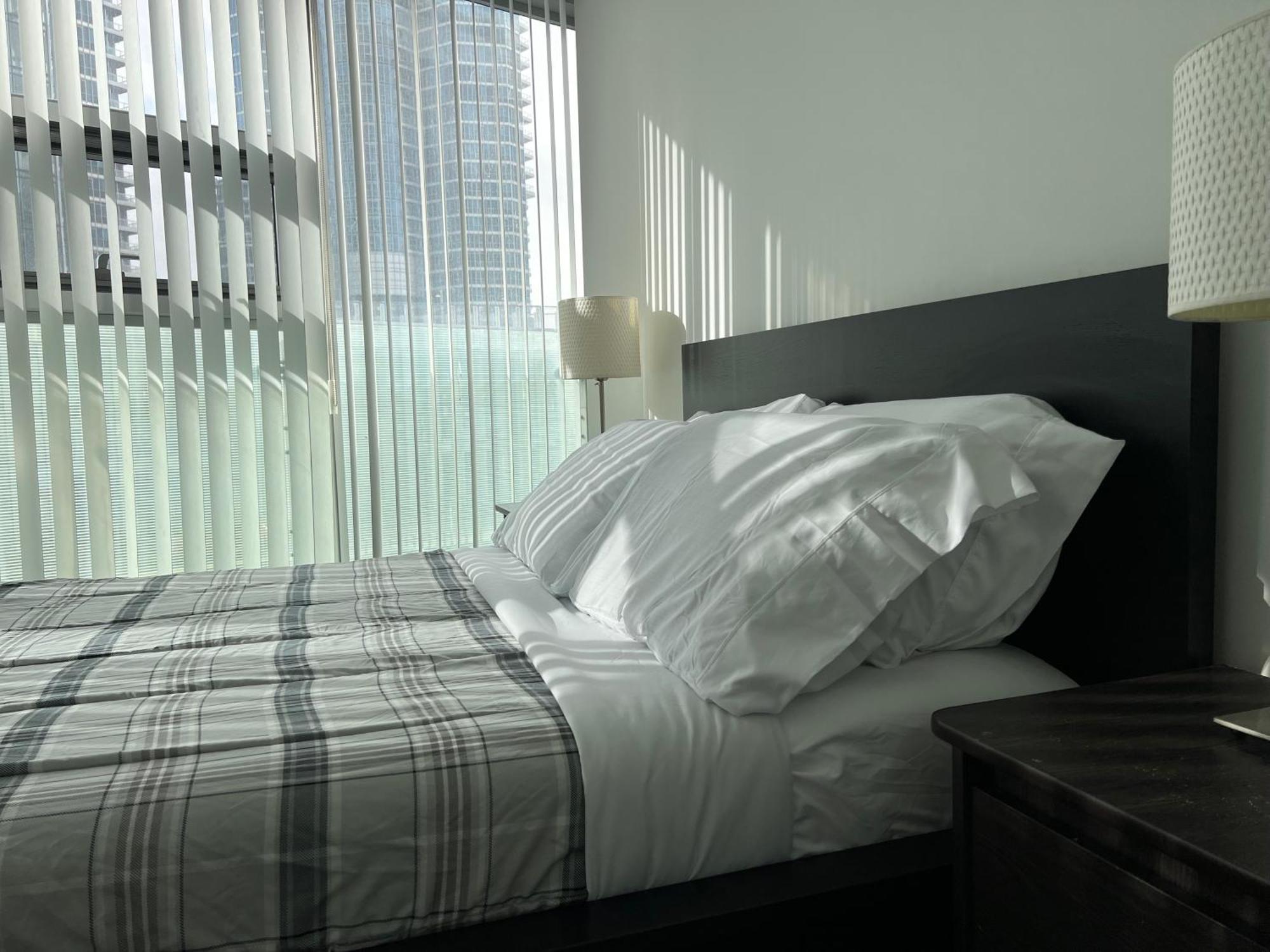 Grand Royal Suites Toronto Rum bild