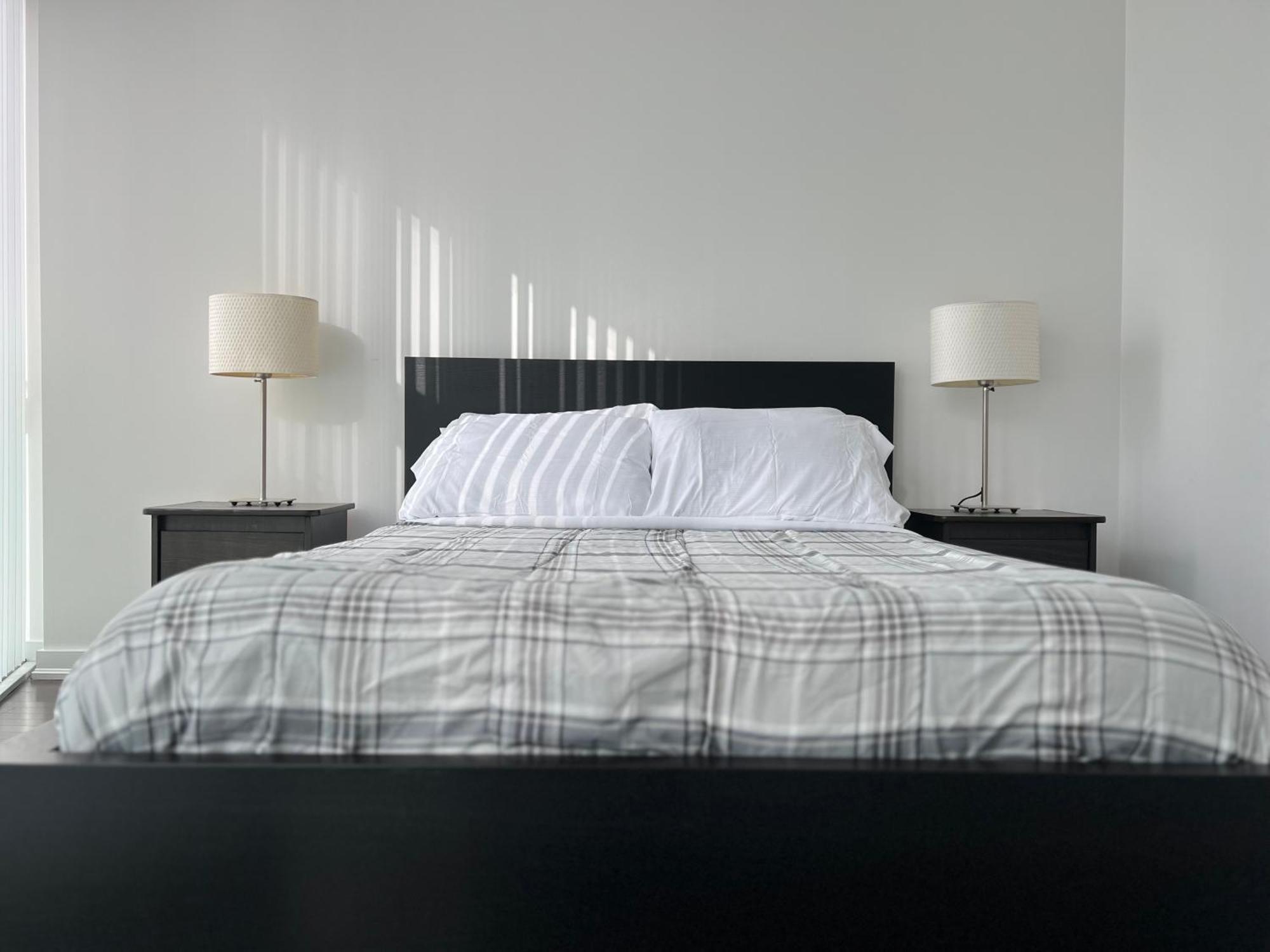 Grand Royal Suites Toronto Exteriör bild