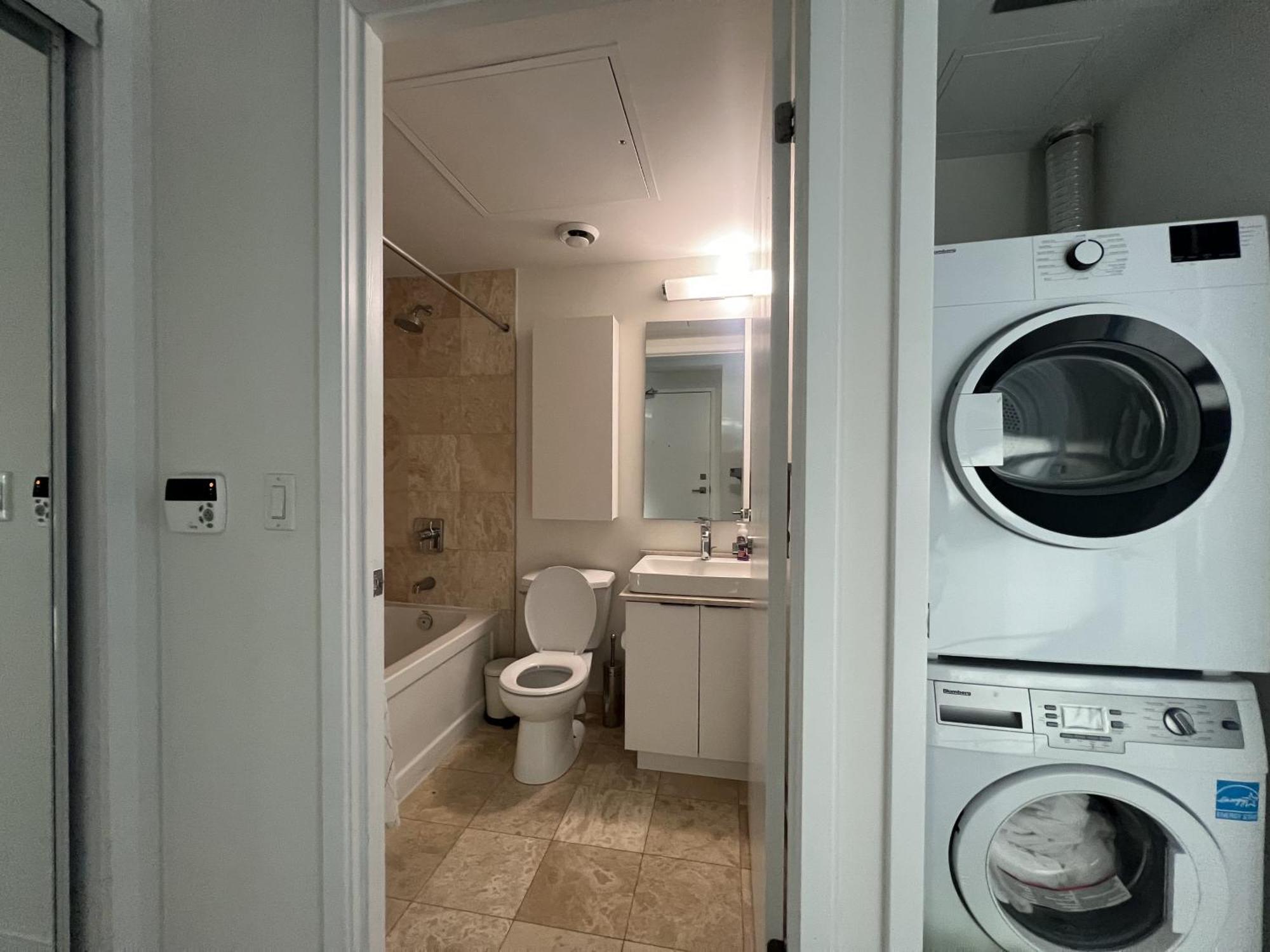Grand Royal Suites Toronto Exteriör bild